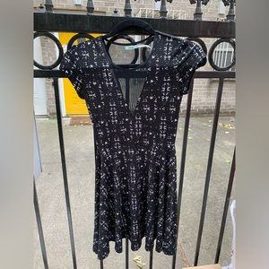 Kimchi Blue XS Black and White Dress